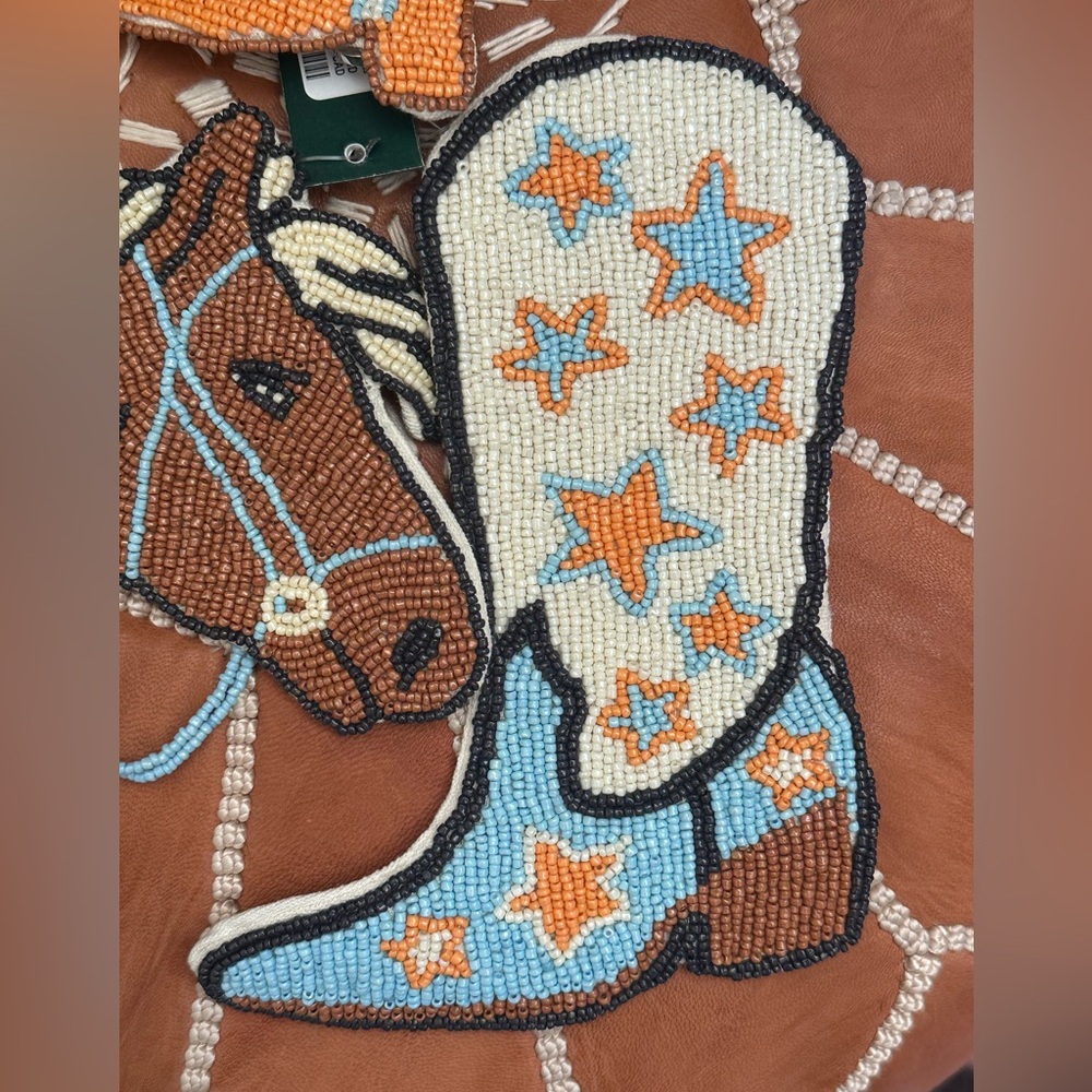 NWT Urban Outfitters Beaded Western Icon wall hangings - Picture 2 of 7